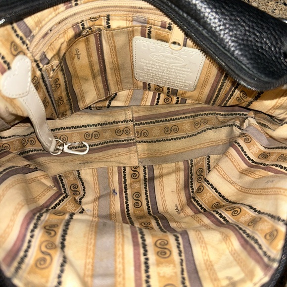 Brighton black pebbled leather shoulder bag - Picture 4 of 6